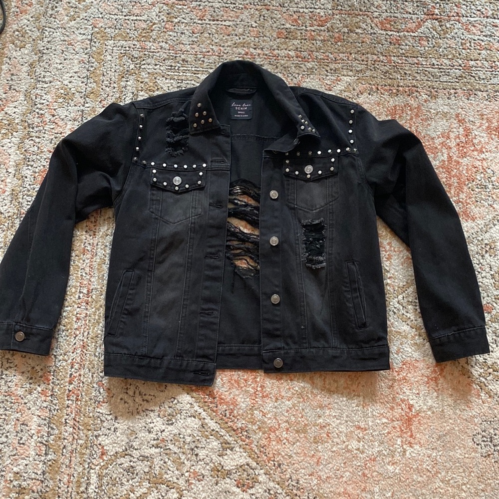 Black distressed denim jean jacket